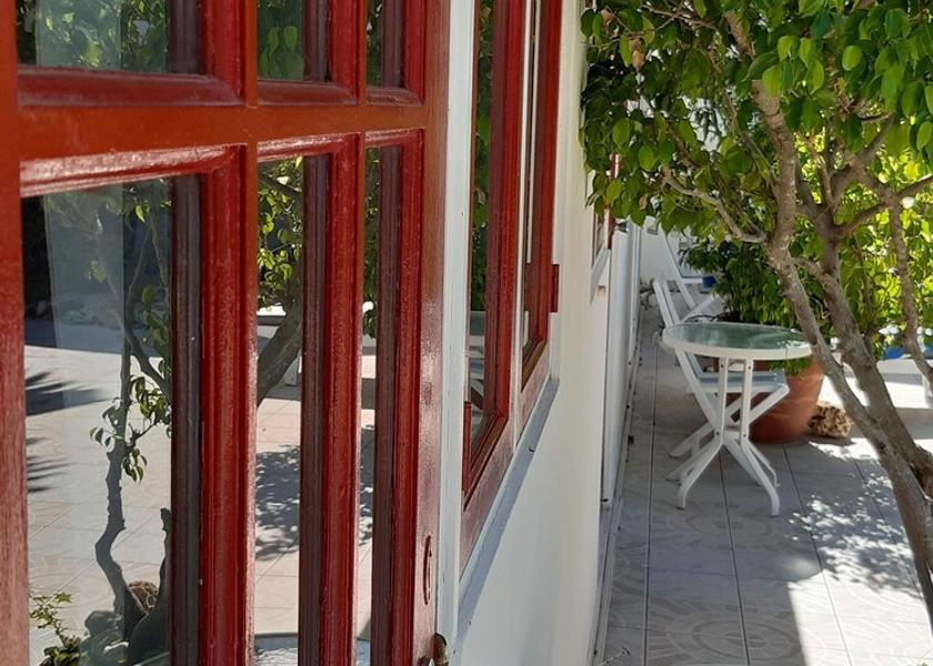  Oranjestad Facade