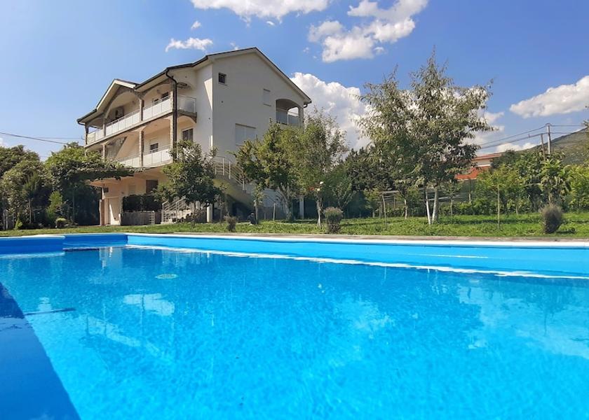 Herzegovina-Neretva Canton Mostar Entrance