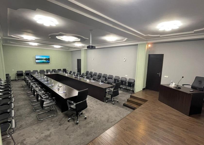  Vanadzor Meeting Room