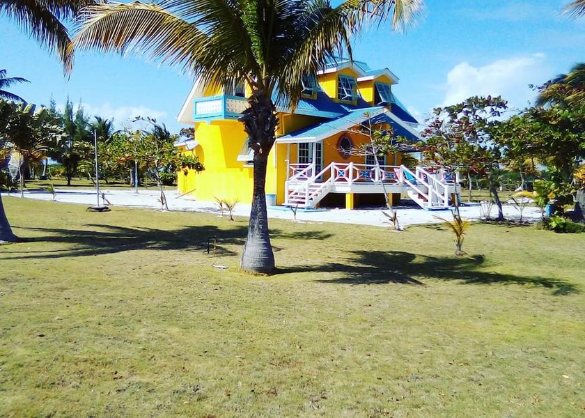  St. George's Caye Exterior Detail