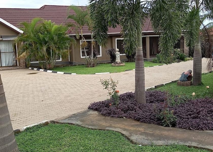  Lusaka Exterior Detail