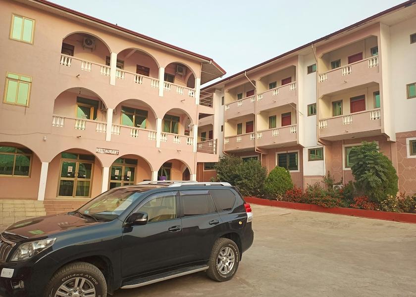 Koforidua Facade