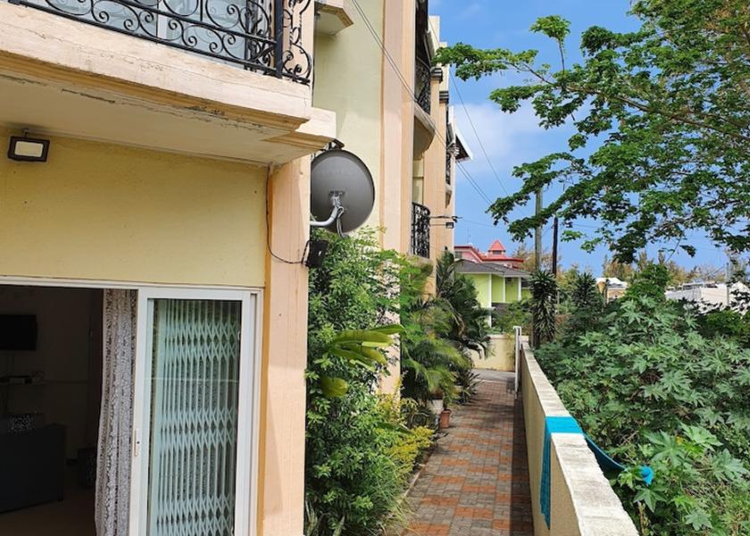 MU Flic-en-Flac Property Grounds