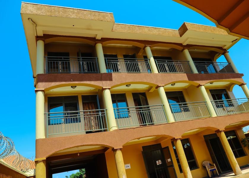  Jinja Exterior Detail