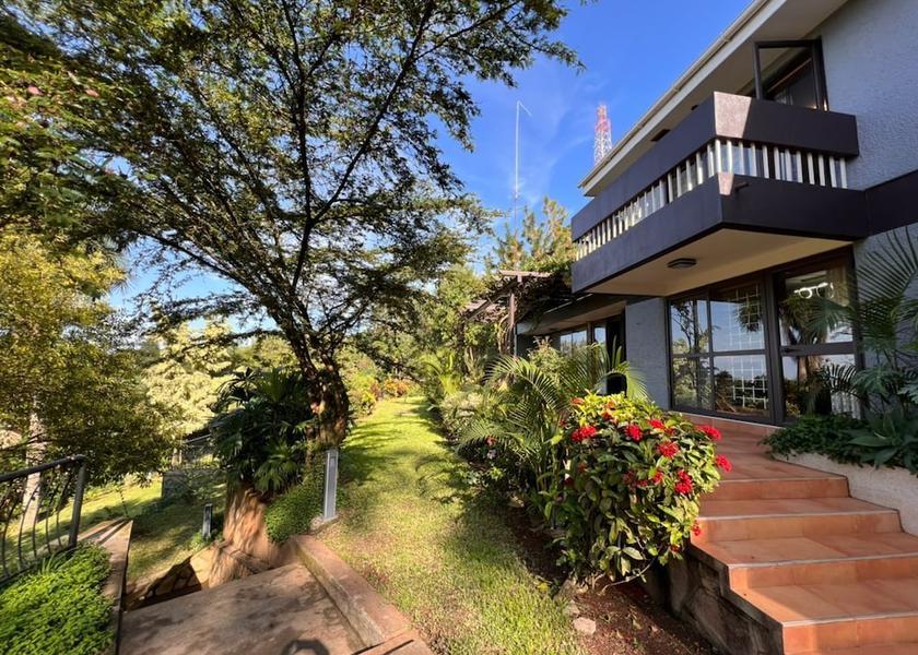  Kampala Exterior Detail