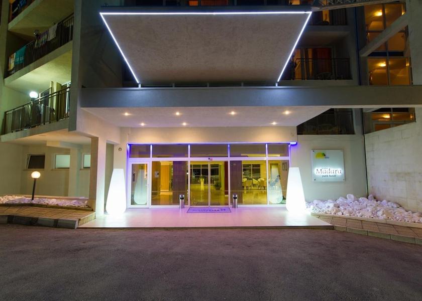  Golden Sands Exterior Detail