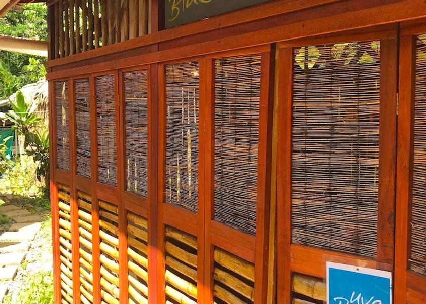 Limon Cahuita Exterior Detail