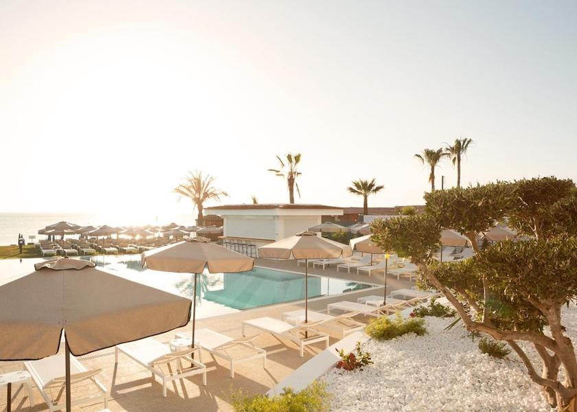 Famagusta Paralimni Exterior Detail