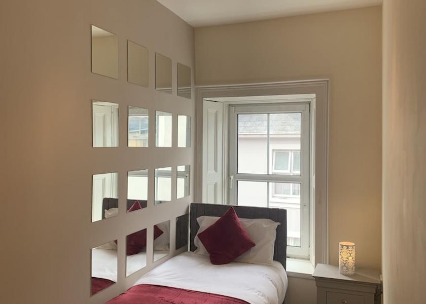 Galway (county) Loughrea Room