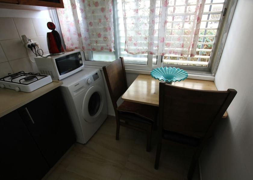  Bat Yam Interior Entrance