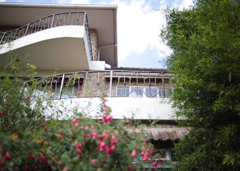  Limuru Exterior Detail