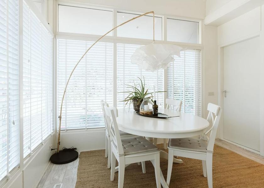 South Holland Ouddorp Dining Area