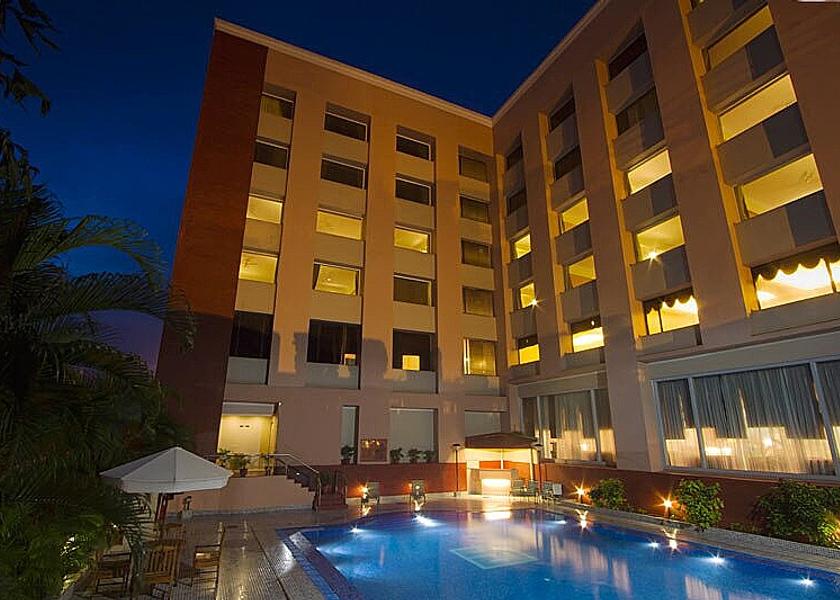 Uttar Pradesh Lucknow Hotel Exterior