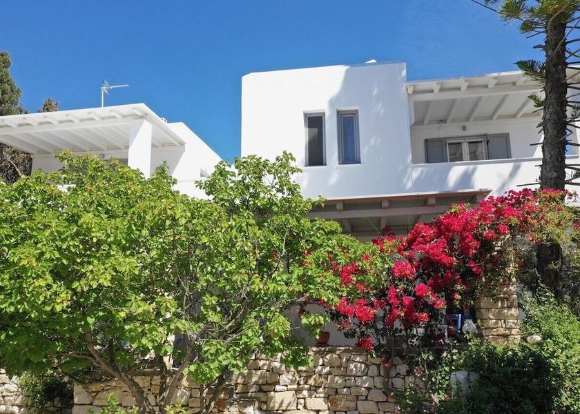  Paros Exterior Detail