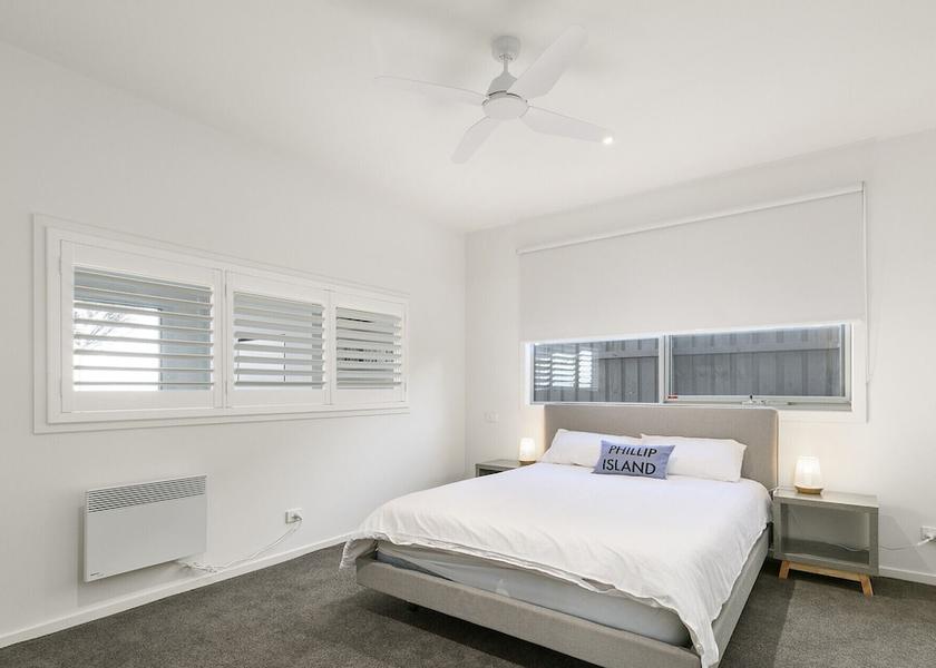 Victoria Rhyll Room