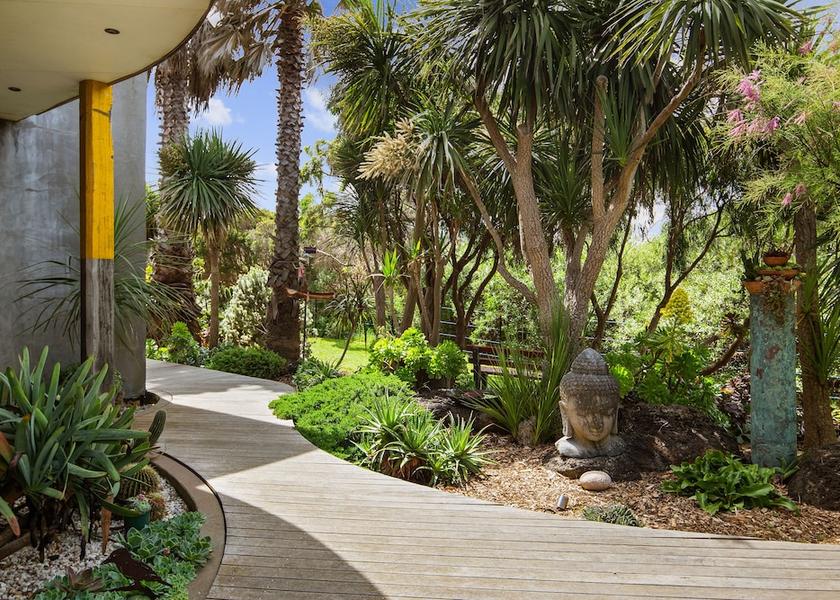 Victoria Smiths Beach Exterior Detail