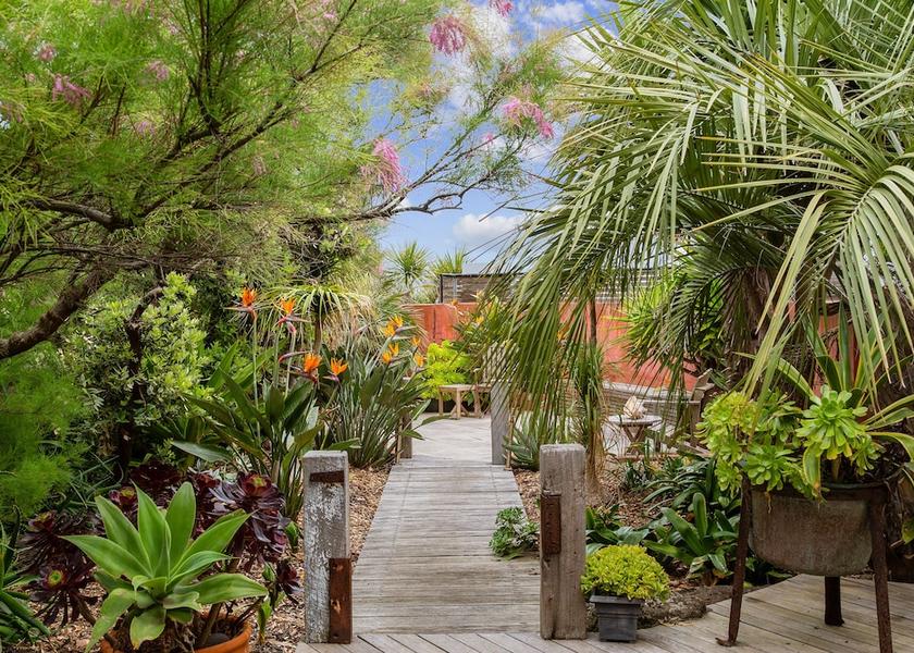 Victoria Smiths Beach Exterior Detail