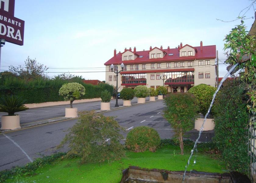 Asturias Carreno entrance