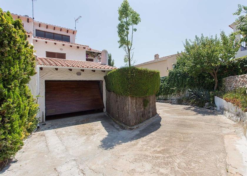 Catalonia Cunit Exterior Detail