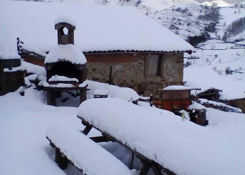 Cantabria Cillorigo de Liebana Interior Entrance