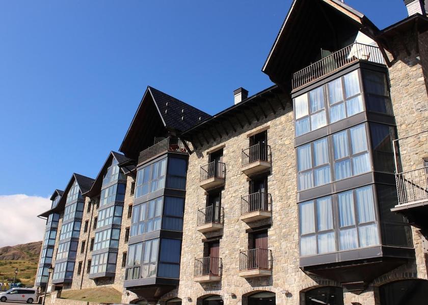 Aragon Sallent de Gallego Exterior Detail