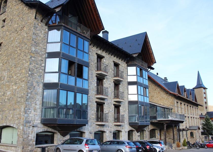 Aragon Sallent de Gallego Facade