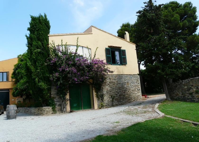 Catalonia Vilajuiga Exterior Detail