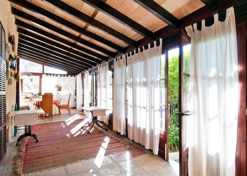 Pla de Mallorca Sineu Interior Entrance