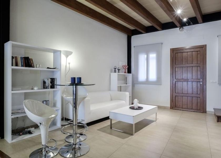 Pla de Mallorca Sineu Interior Entrance