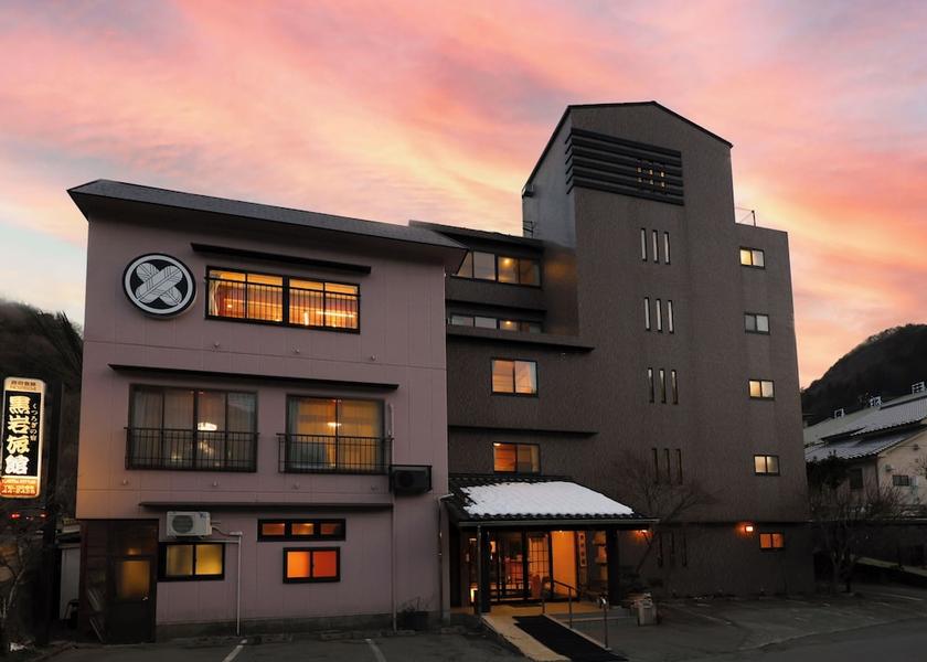 Nagano Ueda Facade