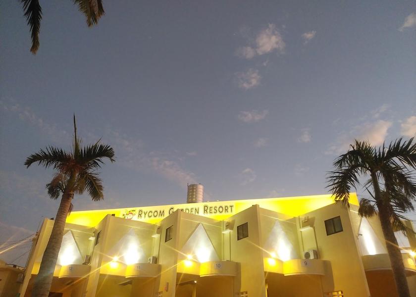 Okinawa Kitanakagusuku Facade