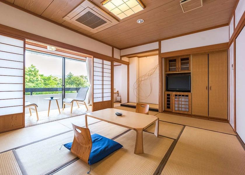 Saga Takeo Room