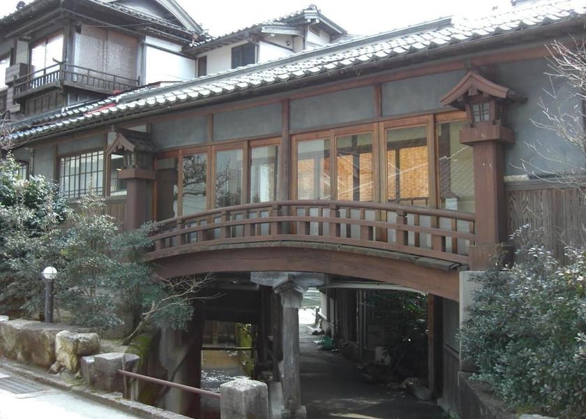 Tottori Misasa Exterior Detail