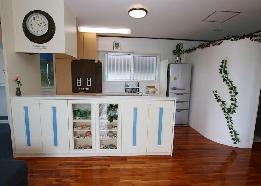 Okinawa Higashi Interior Entrance