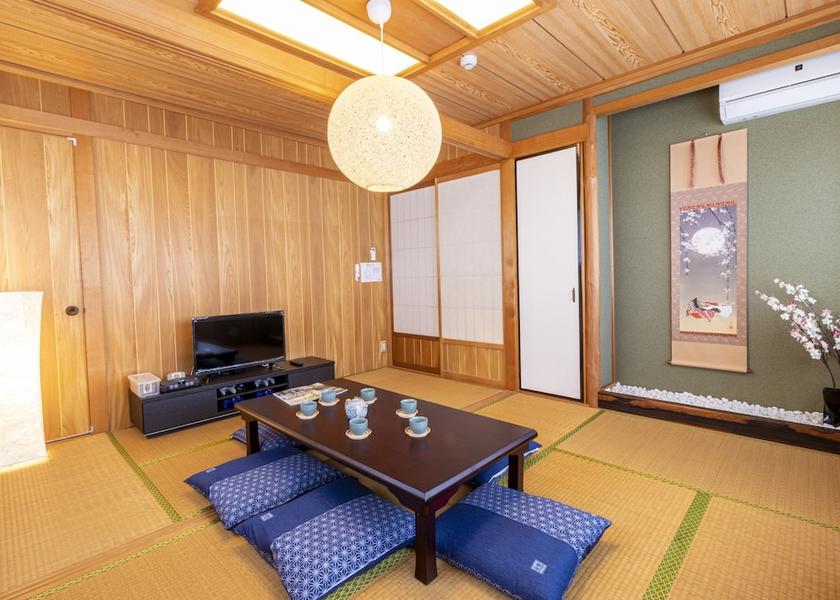 Okinawa (prefecture) Ishigaki Interior Entrance