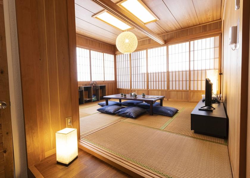 Okinawa (prefecture) Ishigaki Interior Entrance