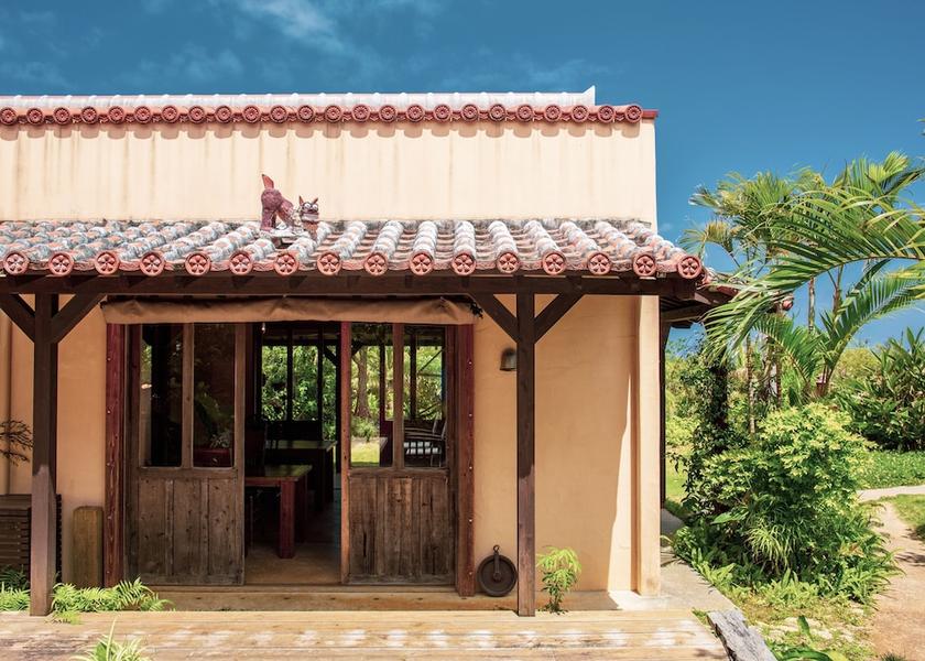 Okinawa (prefecture) Nakijin Exterior Detail