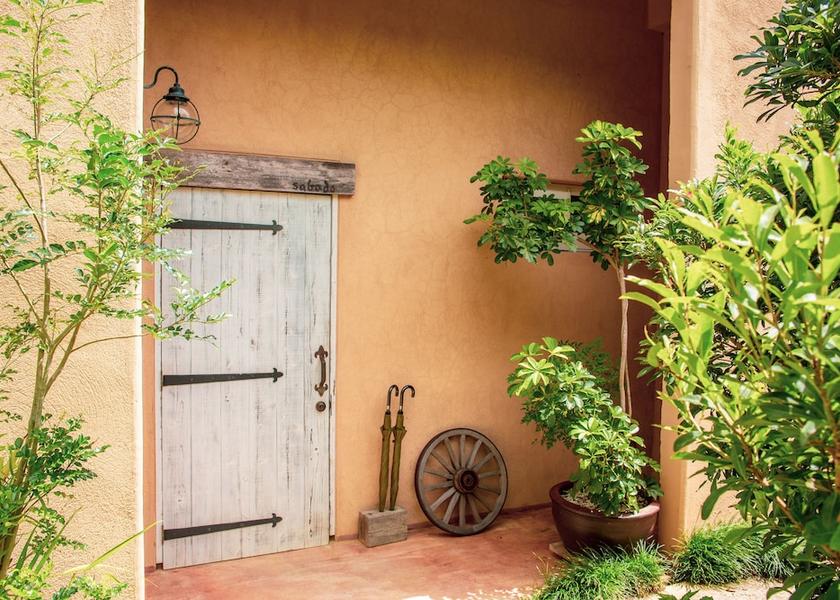 Okinawa (prefecture) Nakijin Exterior Detail