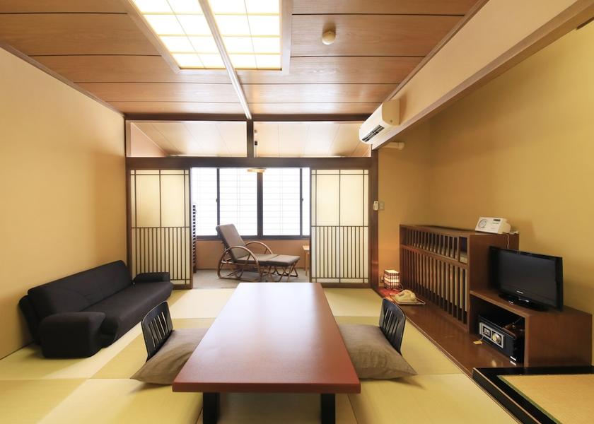 Yamagata Kaminoyama Room