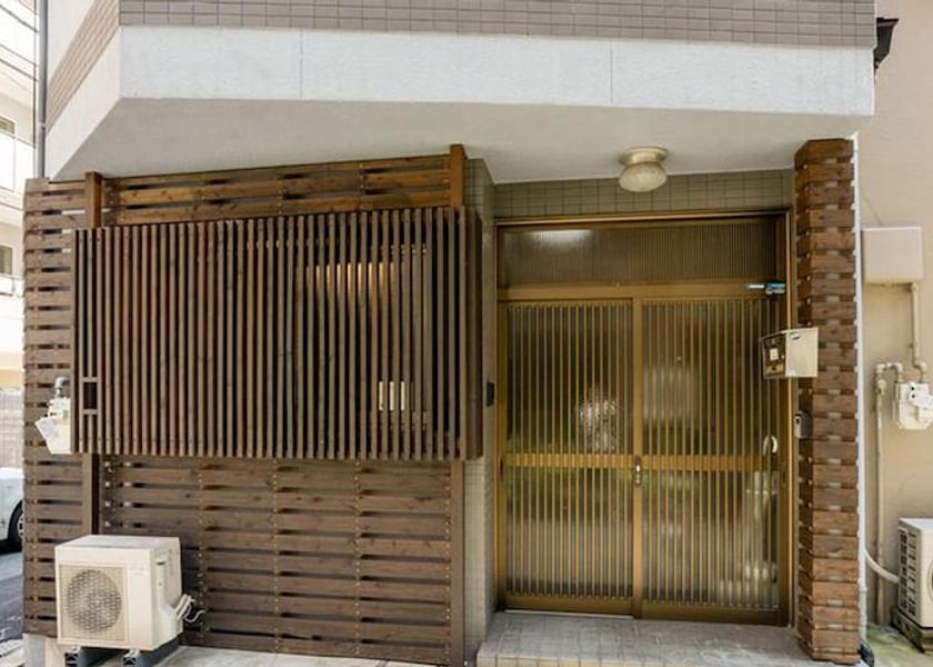Osaka Higashi-osaka Entrance