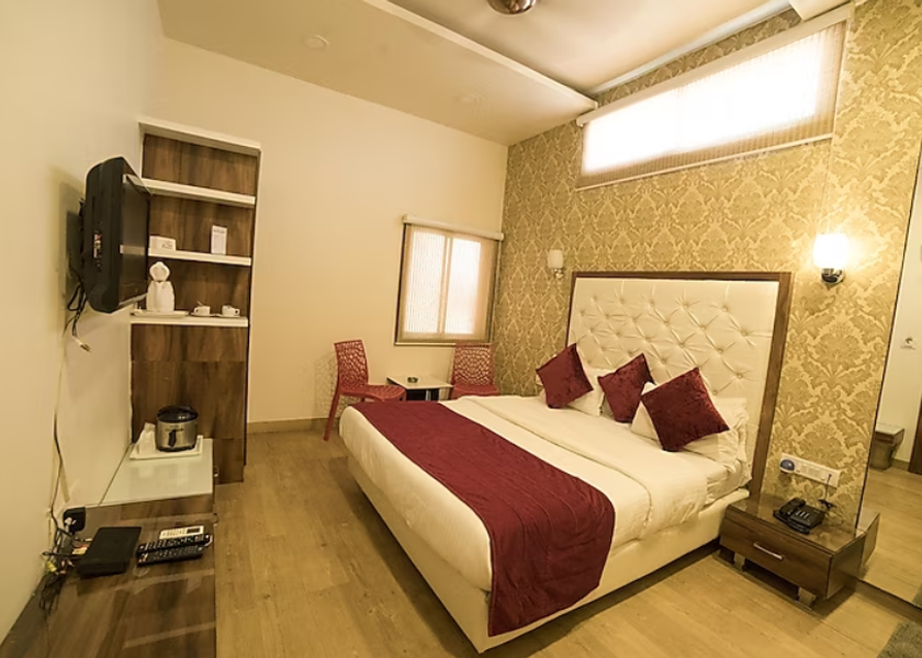 Madhya Pradesh Pachmarhi Executive Room