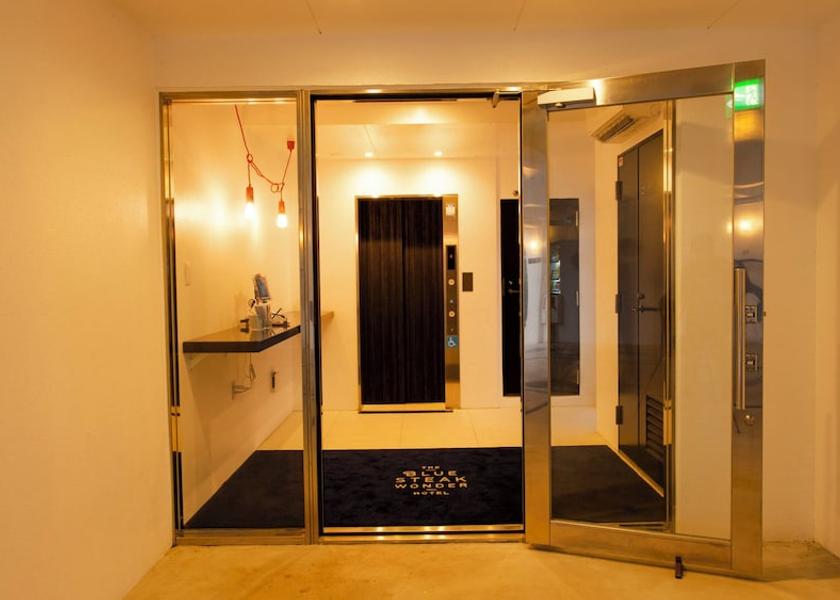 Okinawa Yomitan Elevator