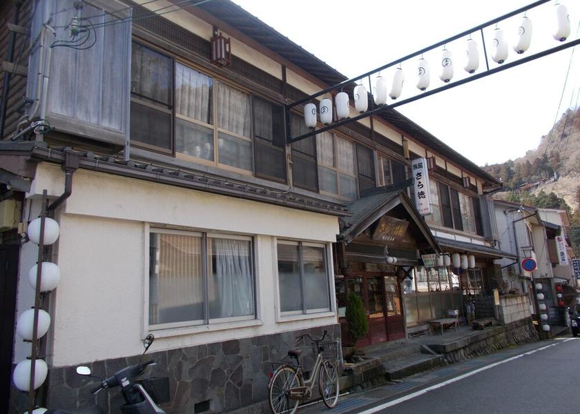 Nara Tenkawa Exterior Detail
