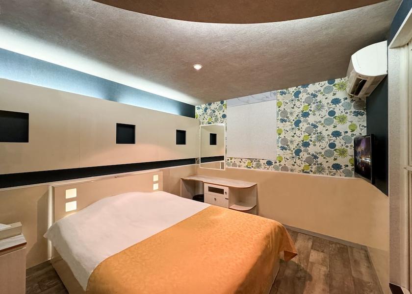 Chiba Chiba Room