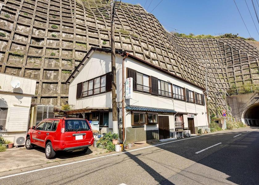 Chiba Onjuku Exterior Detail