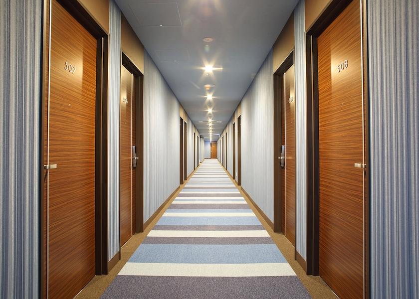 Chiba Urayasu Hallway