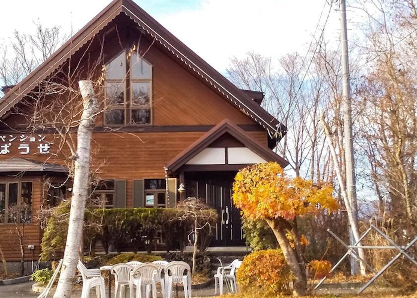 Yamanashi Yamanakako Exterior Detail