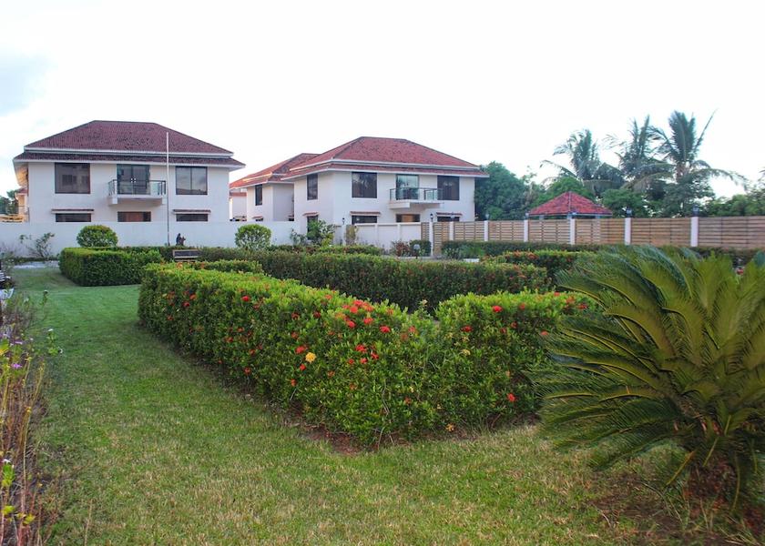  Kalapara Exterior Detail