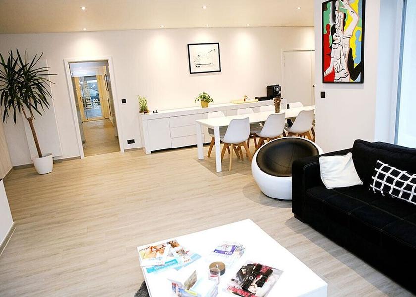 Flemish Region Middelkerke Lobby