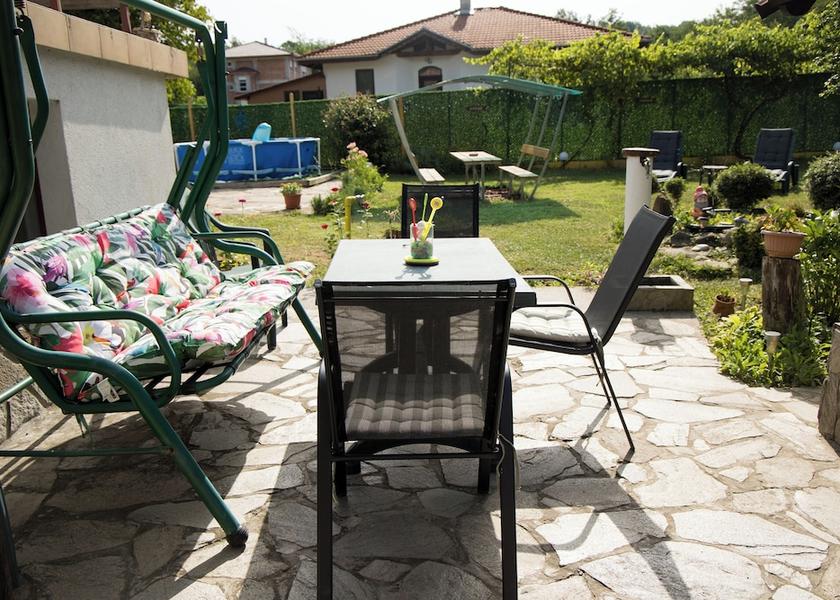  Veliko Tarnovo Outdoor Dining